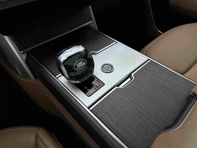 Land Rover Range Rover — Фото автомобиля 12