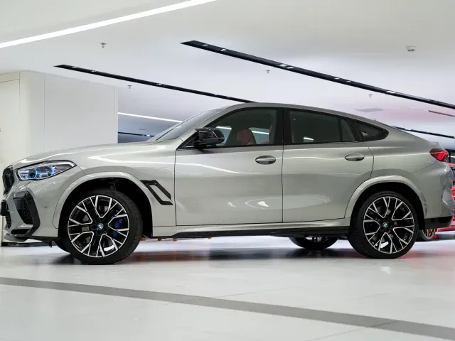 BMW X6 M — Фото автомобиля 10