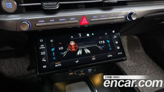 Hyundai Grandeur Grandeur (GN7) 2.5 Бензин 2WD — Фото автомобиля 16