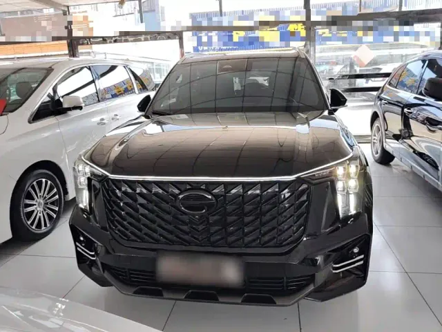 GAC Trumpchi GS8 — Фото автомобиля 2