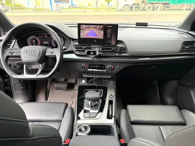 Audi Q5L — Фото автомобиля 5