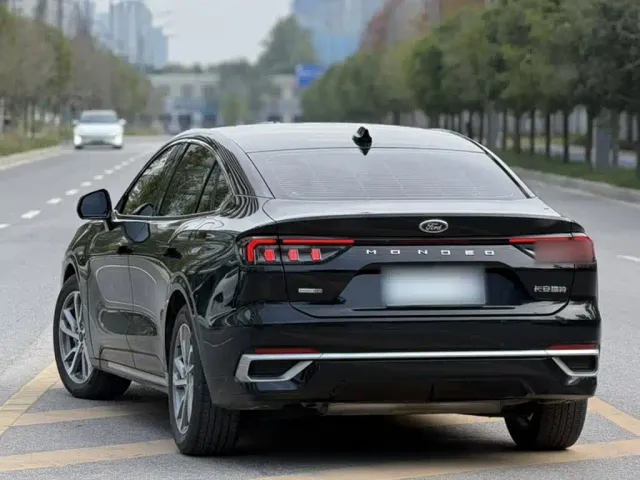 Ford Mondeo — Фото автомобиля 17