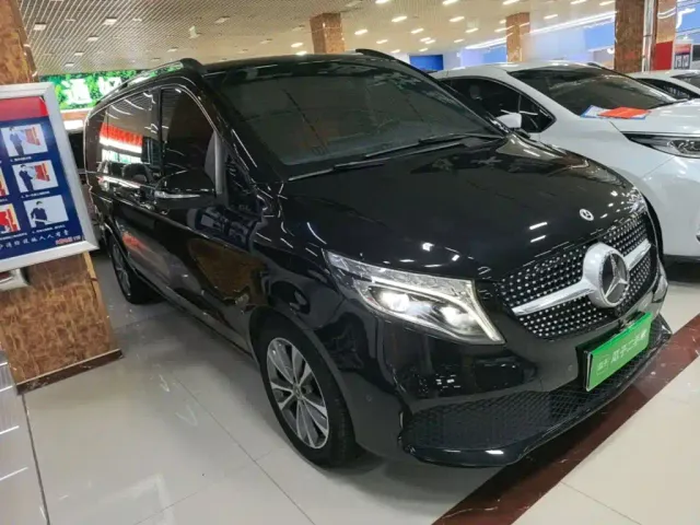 Mercedes-Benz V-Class — Фото автомобиля 3