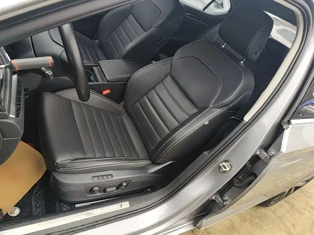 Skoda Superb — Фото автомобиля 14