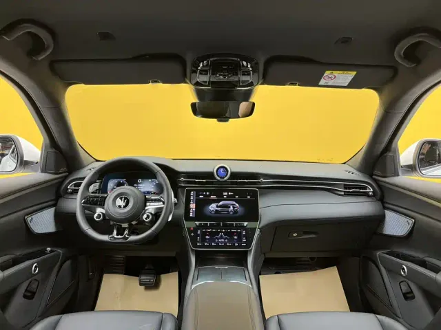 Maserati Grecale — Фото автомобиля 9