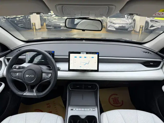 BYD Seal 05 DM-i — Фото автомобиля 7