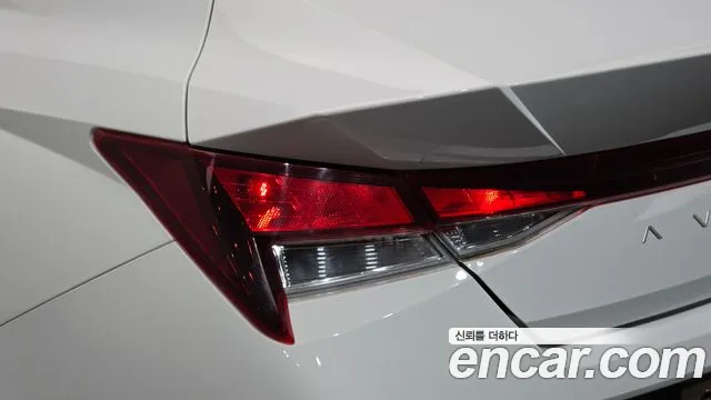 Hyundai Avante — Фото автомобиля 8