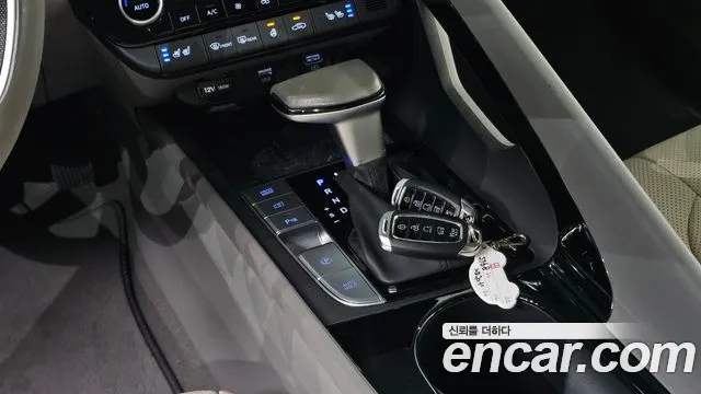 Hyundai Avante CN7 — Фото автомобиля 12