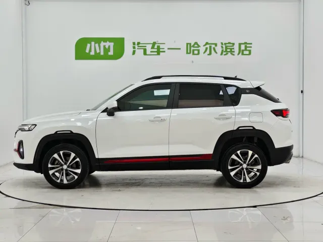 Changan CS35 Plus — Фото автомобиля 4