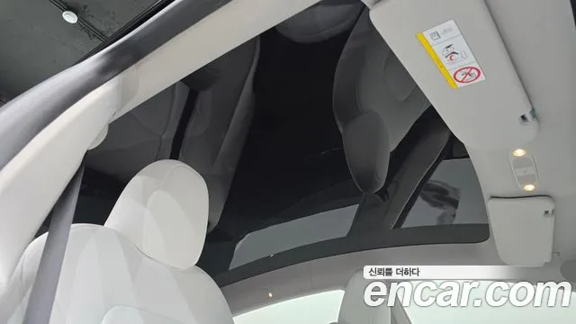 Tesla Model Y — Фото автомобиля 4