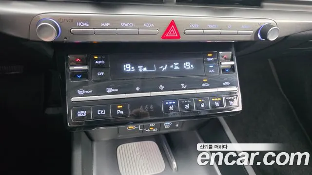 Hyundai Grandeur GN7 — Фото автомобиля 17
