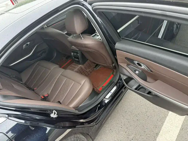 BMW 3 Series — Фото автомобиля 10