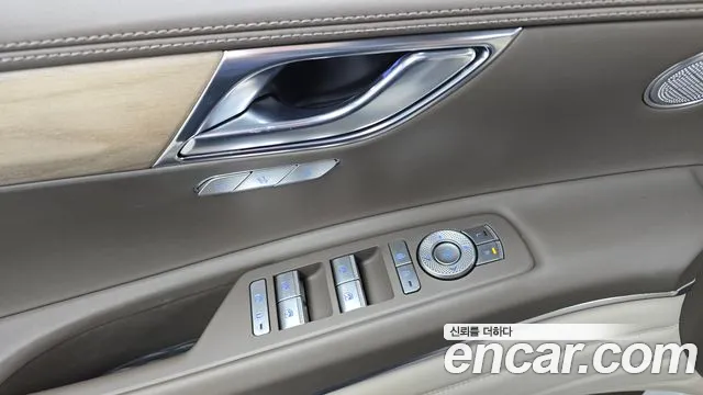 Genesis GV80 — Фото автомобиля 25