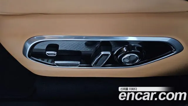 Jeep Cherokee — Фото автомобиля 30