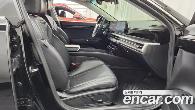 Hyundai Grandeur Grandeur (GN7) 2.5 Бензин 2WD — Фото автомобиля 11