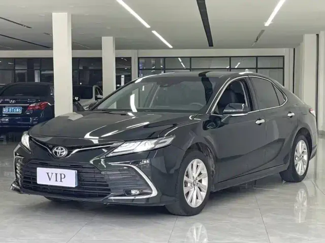 Фотография автомобиля — Toyota Camry
