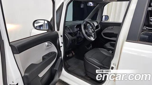 Kia RAY Новый Kia Ray Фургон — Фото автомобиля 9