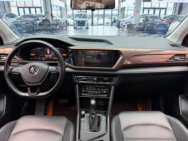 Volkswagen Tharu — Фото автомобиля 10