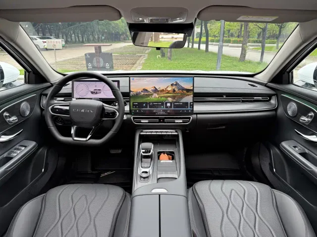 Chery Arrizo 8 PRO — Фото автомобиля 14