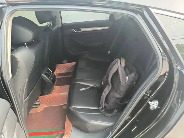 Honda Accord — Фото автомобиля 16