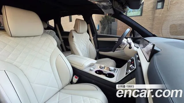 Genesis GV80 — Фото автомобиля 13