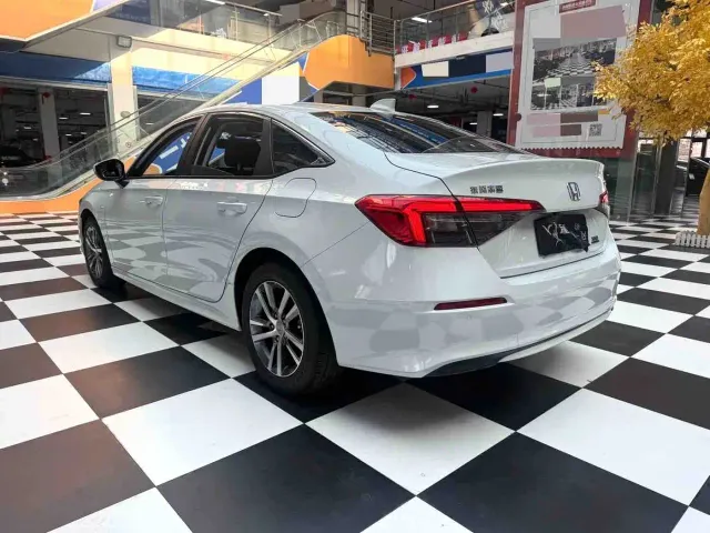 Honda Civic — Фото автомобиля 17