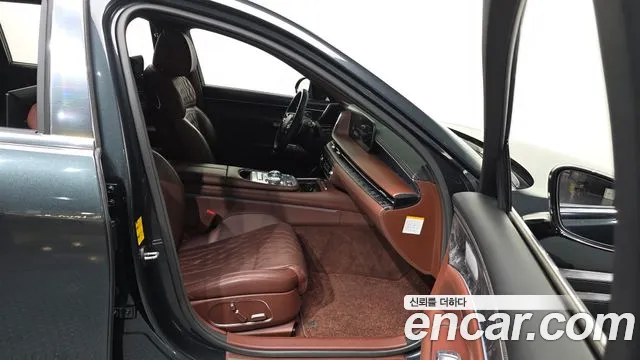 Genesis G90 Бензин 3.5 Turbo e-S/C AWD LWB — Фото автомобиля 10