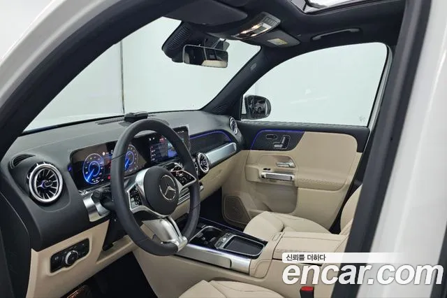 Mercedes-Benz EQB — Фото автомобиля 9