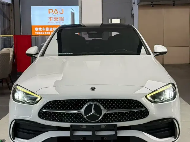 Mercedes-Benz C-Class — Фото автомобиля 2