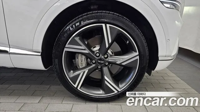 Genesis GV80 — Фото автомобиля 6
