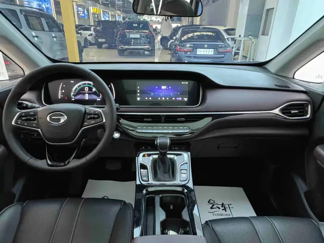 GAC Trumpchi M6 — Фото автомобиля 13