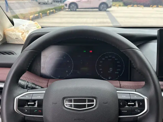 Geely Haoyue — Фото автомобиля 15