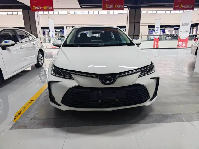 Toyota Corolla — Фото автомобиля 2
