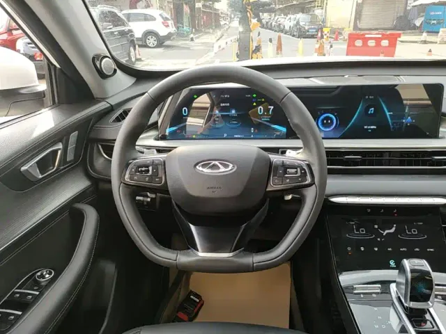 Chery Tiggo 8 PLUS — Фото автомобиля 10