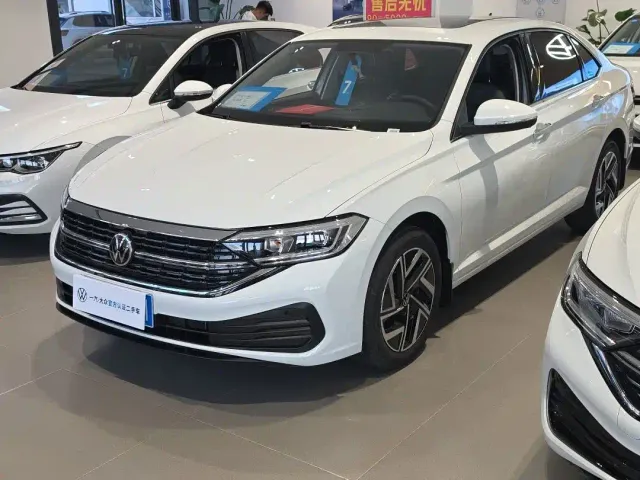 Фотография автомобиля — Volkswagen Sagitar