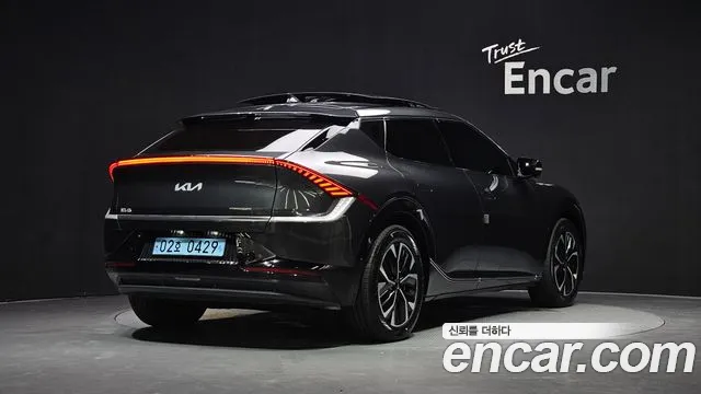 Kia EV6 — Фото автомобиля 2
