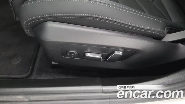BMW 5-Series — Фото автомобиля 26