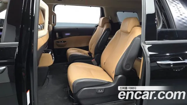 Kia Carnival 4th Gen — Фото автомобиля 16