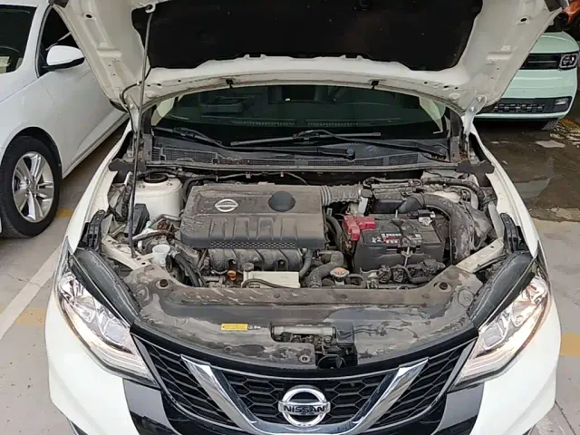 Nissan Tiida — Фото автомобиля 19