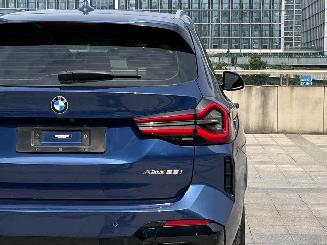 BMW BMW X3 2022 xDrive25i M Sport Package — Фото автомобиля 7