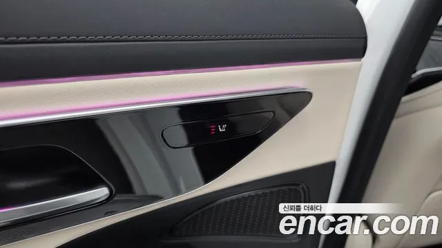 Mercedes-Benz E-Class — Фото автомобиля 28