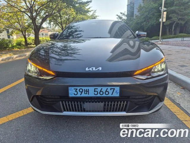 Фотография автомобиля — Kia EV6