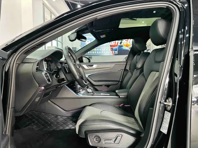 Audi A6L — Фото автомобиля 14