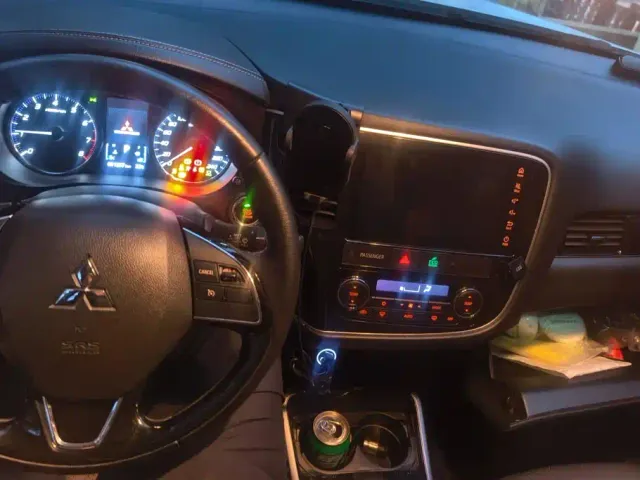 Mitsubishi Outlander — Фото автомобиля 12