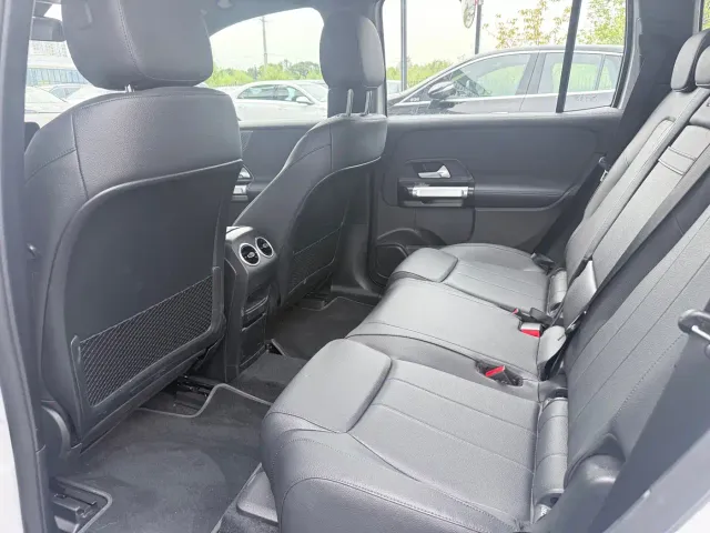 Mercedes-Benz EQB — Фото автомобиля 12