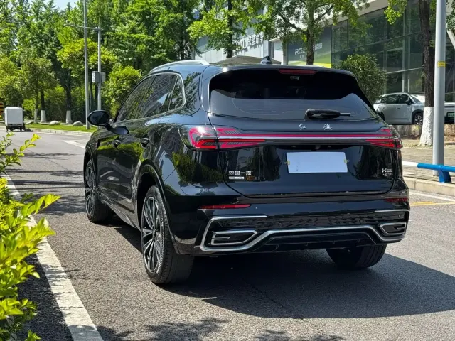 Hongqi HS5 — Фото автомобиля 27