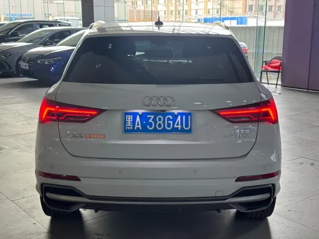 Audi Q3 — Фото автомобиля 6