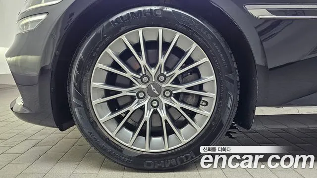 Genesis G80 Бензин 2.5 турбо AWD — Фото автомобиля 5