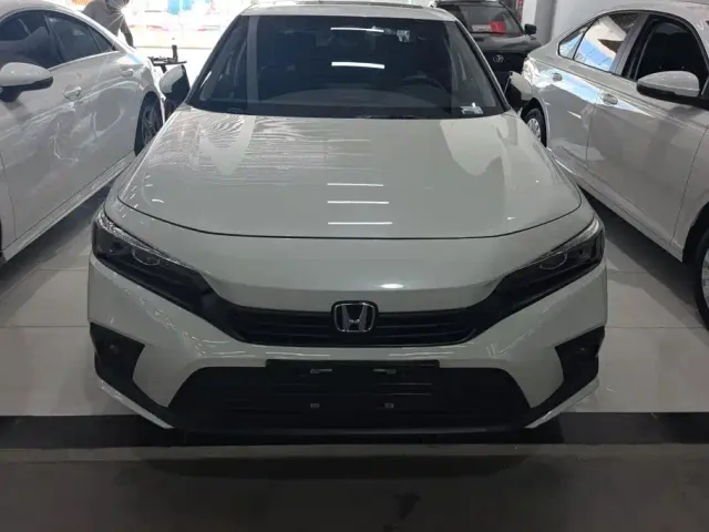 Honda Civic — Фото автомобиля 2