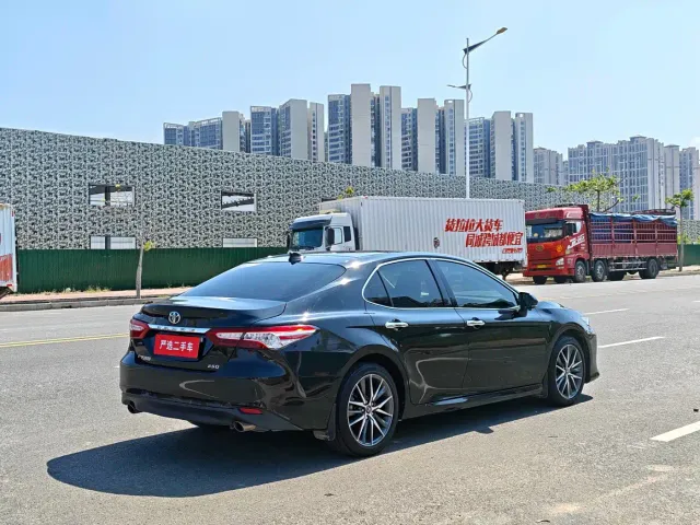 Toyota Camry — Фото автомобиля 8